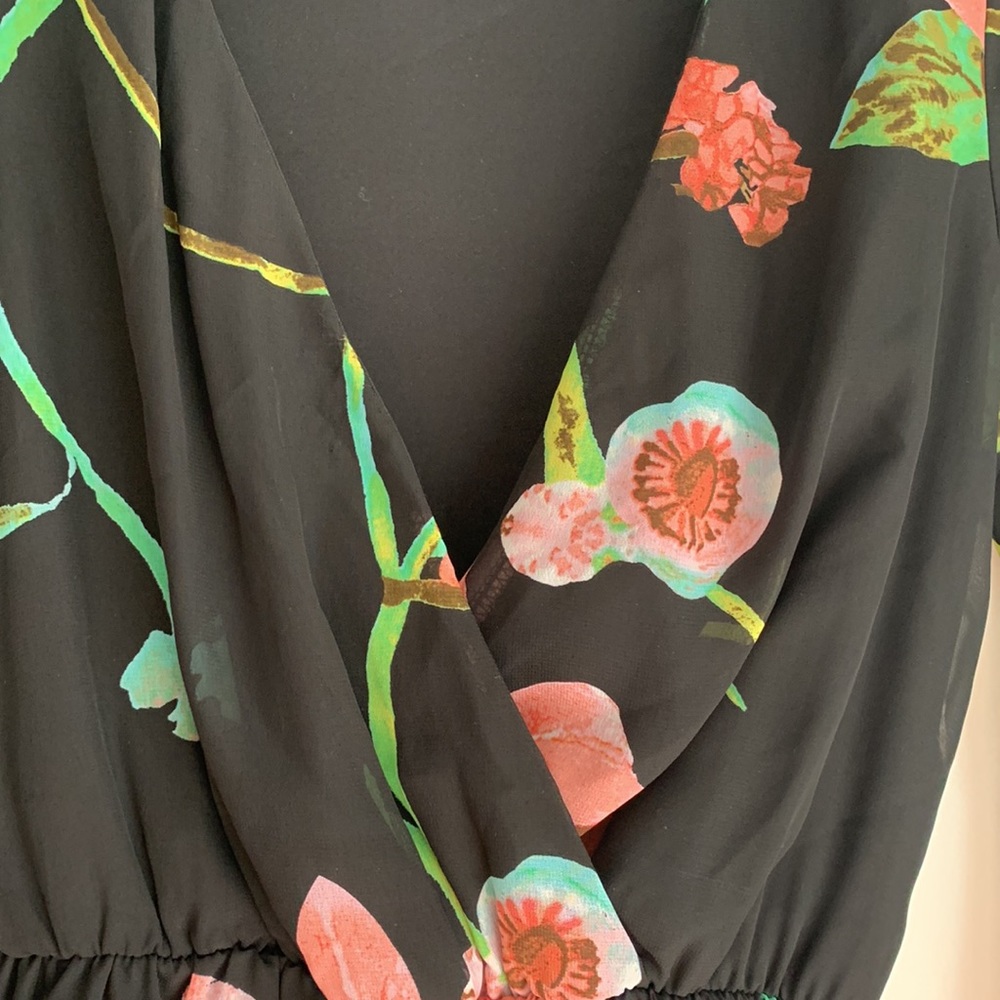 LEITH FLORAL ROMPER - Picture 2 of 3